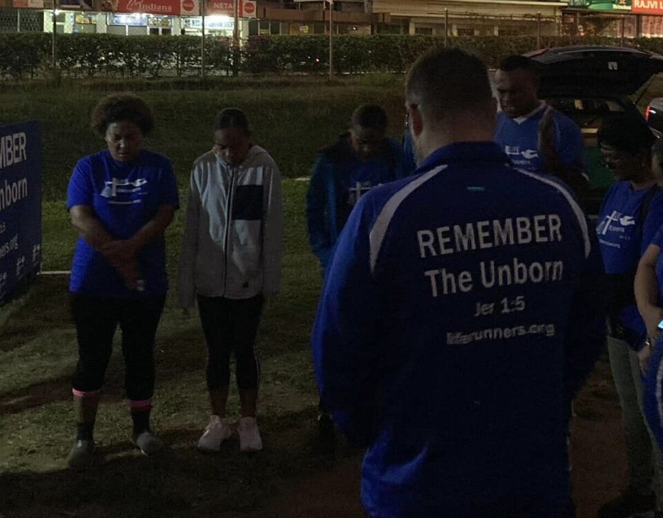 Prayergroup in Nadi, Fiji